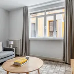 Alquilo 2 dormitorio apartamento de 743 m² en Madrid