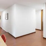 Rent a room of 250 m² in Madrid