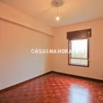 Rent 2 bedroom apartment of 90 m² in Matosinhos