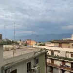 Affitto 3 camera appartamento di 70 m² in Reggio Calabria