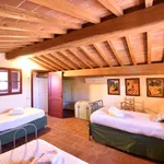 Rent 5 bedroom apartment of 140 m² in Siena