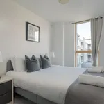 Rent 4 bedroom apartment of 49 m² in Milton Keynes