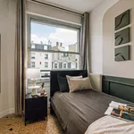 Appartement de 78 m² avec 3 chambre(s) en location à Paris