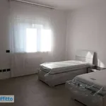 Affitto 3 camera casa di 122 m² in Bergamo