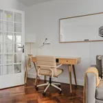 Appartement de 1227 m² avec 3 chambre(s) en location à Paris