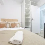 Rent 5 bedroom apartment in Valencia