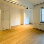 Appartement de 120 m² avec 3 chambre(s) en location à Liège