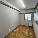 Alquilo 4 dormitorio apartamento de 95 m² en Zaragoza