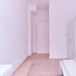 Rent 5 bedroom apartment in Berlin