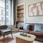 Appartement de 377 m² avec 1 chambre(s) en location à Paris