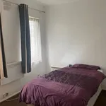 Rent 3 bedroom house in South East England