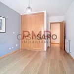 Alugar 1 quarto apartamento de 67 m² em Odivelas