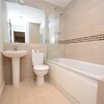 Flat to rent in The Quadrant, Newbury, Berkshire RG14