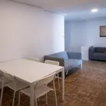 Rent 5 bedroom apartment in Valencia