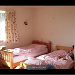 Rent 4 bedroom house in South East England