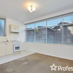 Rent 1 bedroom apartment in St Kilda