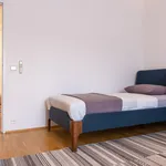 Miete 3 Schlafzimmer wohnung von 150 m² in Wien