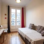 Appartement de 75 m² avec 1 chambre(s) en location à Paris