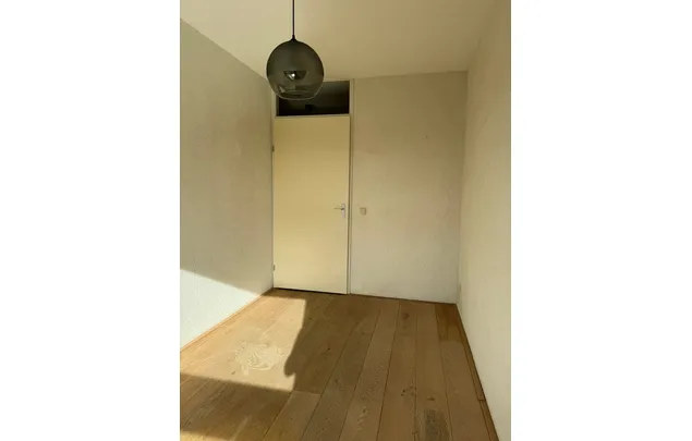 Huur 2 slaapkamer appartement van 114 m² in Almere