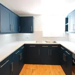 Rent 2 bedroom apartment in East Hampshire