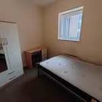 Rent 2 bedroom flat in Leicester