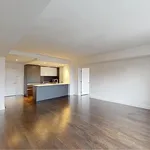 Rent 3 bedroom apartment in Manhattan