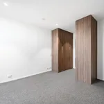 Rent 2 bedroom apartment in Melbourne