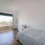 Rent a room in lisbon