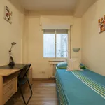 Rent 3 bedroom apartment in Madrid