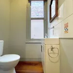 Rent 1 bedroom apartment in St Kilda