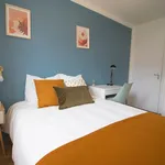 Rent 4 bedroom apartment in Grenoble