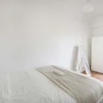 Rent a room in lisbon