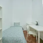 Rent 16 bedroom apartment in Lisbon