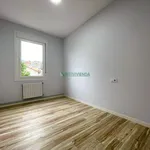 Alquilo 4 dormitorio casa de 120 m² en Vigo