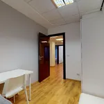 Rent 6 bedroom apartment of 200 m² in milan