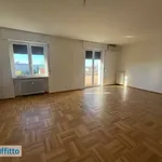 Rent 6 bedroom apartment of 211 m² in Milan