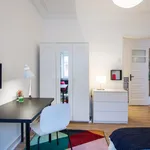 Rent 5 bedroom apartment in Lisbon