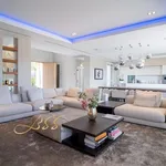 Rent 5 bedroom house of 700 m² in Marbella