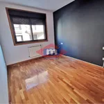 Alquilo 4 dormitorio casa de 111 m² en Madrid