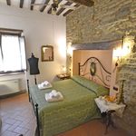 Rent 4 bedroom apartment of 80 m² in Cortona