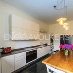 Rent 10 bedroom house of 300 m² in Mozzo