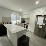 Rent 4 bedroom house in  Benowa QLD 4217                        