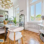 Rent 6 bedroom apartment of 215 m² in Rome