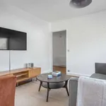 Rent 1 bedroom apartment of 44 m² in paris