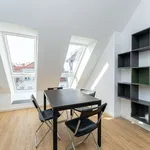 Rent a room of 194 m² in berlin