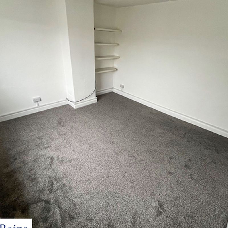 Flat to rent in Newcastle Road, Madeley, Crewe CW3