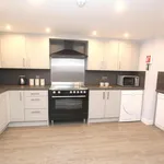 Rent 6 bedroom house in Leeds