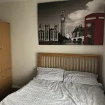 Rent 2 bedroom flat in London