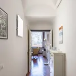 Rent 2 bedroom apartment in Genoa