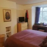 Rent 2 bedroom apartment in Reigate and Banstead